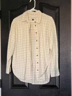 Universal Thread Long Sleeve Oversized Button-Down Shirt